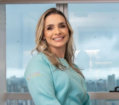 Dra. Louise Câmara